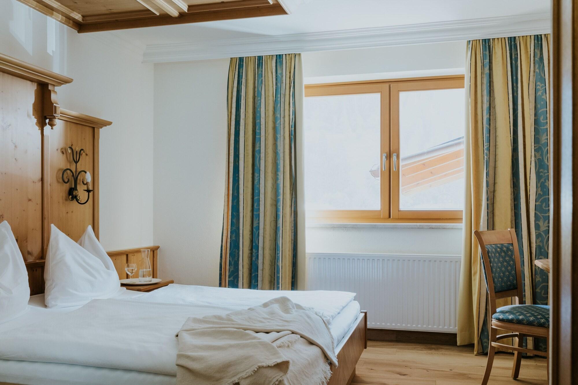 Hotel Tauernhof 4*